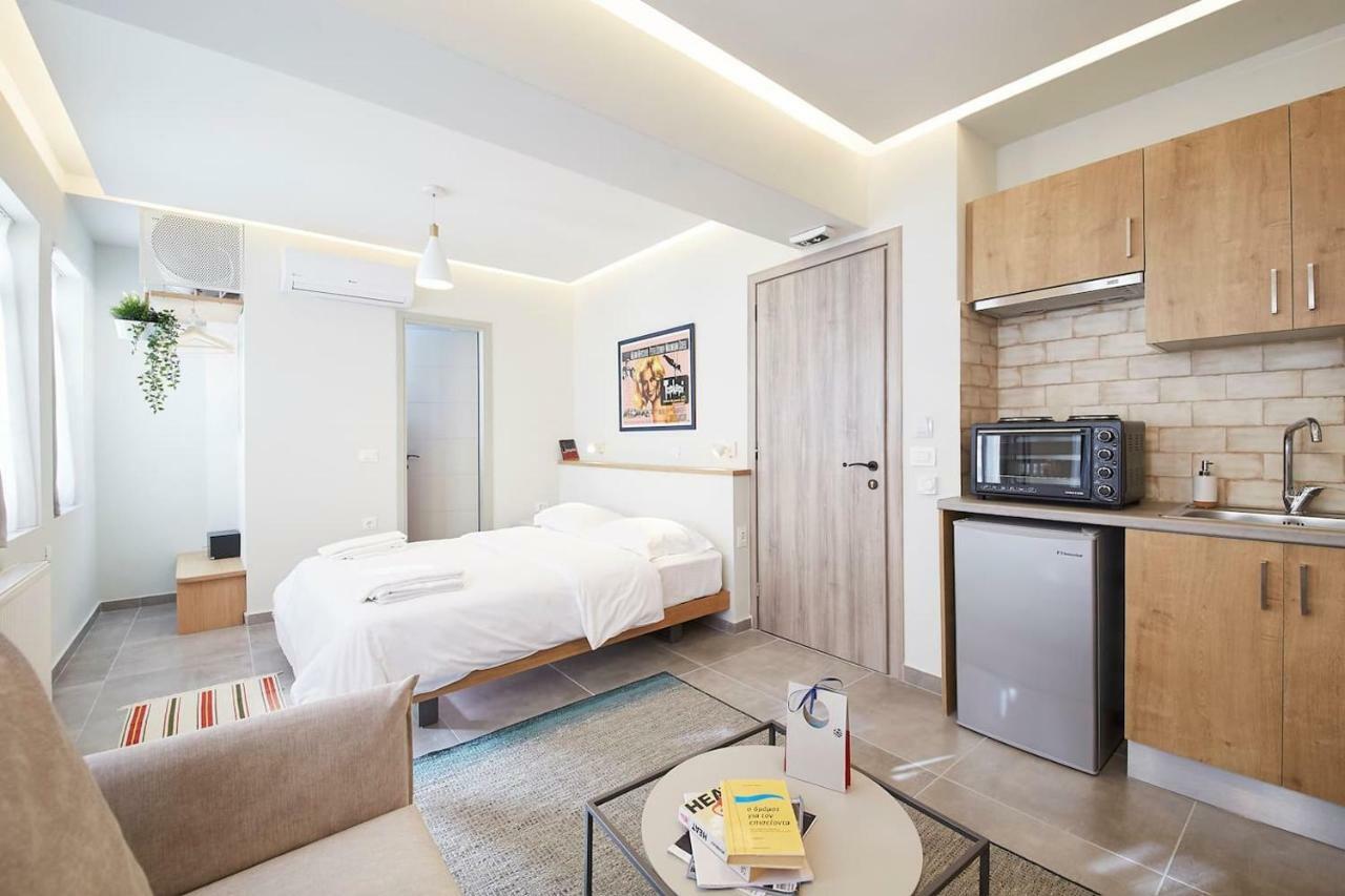 Stay In A Hip Decorated Studio Near Acropolis! 雅典 外观 照片